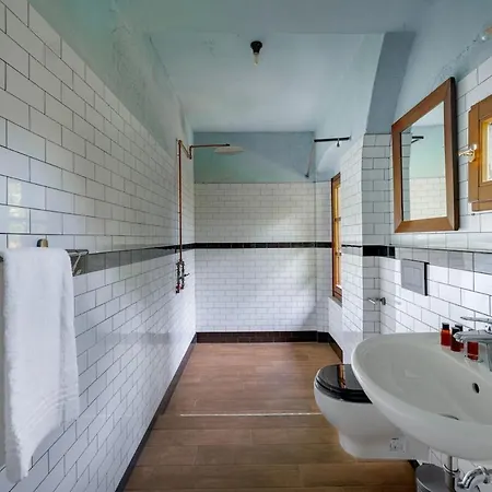 Villa Mezzola - Tuscan Escape With Pool Romola