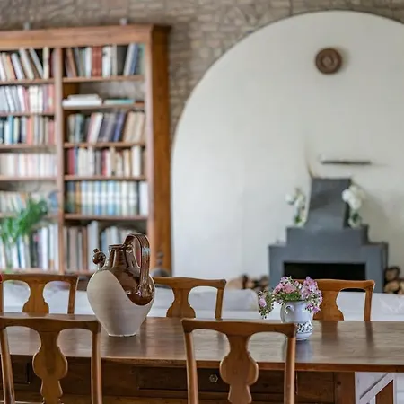 Villa Mezzola - Tuscan Escape With Pool *